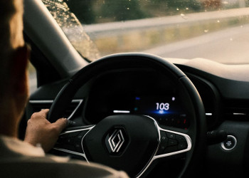 Départs en vacances : l'astuce de l'été est de lever le pied au volant
