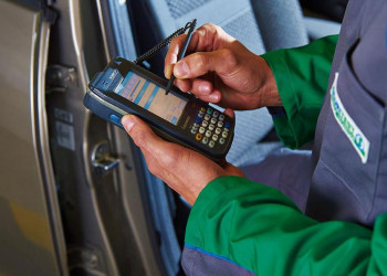Contrôler l'état de son véhicule avant de prendre la route des vacances