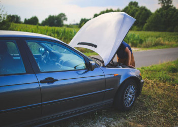 Comment préparer sa voiture à un long trajet lors des vacances d'été ?