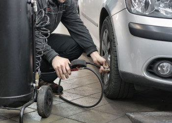 Comment réduire l'usure des pneus d'une voiture ?