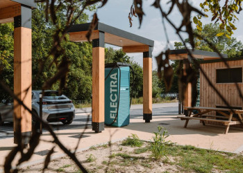 Véhicule électrique sur l'autoroute: comment recharger la batterie d'un véhicule électrique?