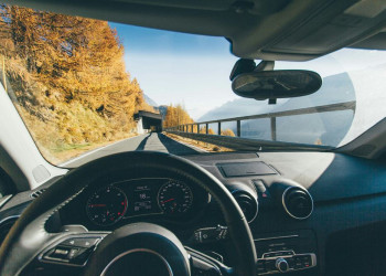 Véhicules Autonomes : la perception des Français partagée entre confiance et prudence en 2025