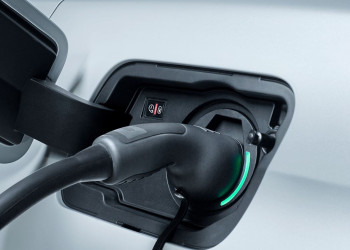 Les écarts sur le prix des batteries des véhicules hybrides rechargeables peuvent être significatifs