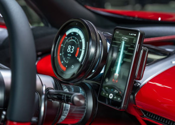 Le concept Mazda Vision X-Compact renforce le lien entre les personnes et les voitures