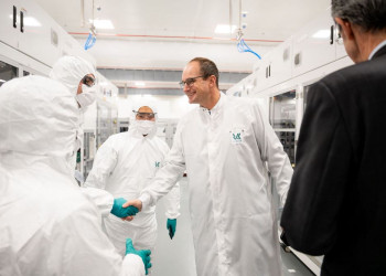 La gigafactory de cellules de batteries lithium-ion de Verkor à Bourbourg produit les cellules de l'Alpine A390