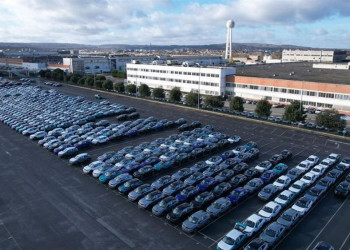 Le site historique Stellantis de Poissy arrêtera la production de véhicules à la fin de l'année 2028