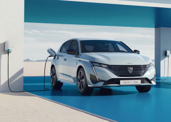 La Peugeot e-308 électrique affiche une autonomie de 410 km