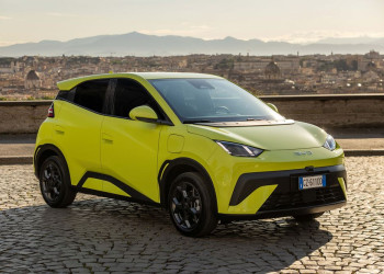 La citadine électrique Byd Dolphin Surf repose sur la e-Platform 3.0 et une batterie Blade
