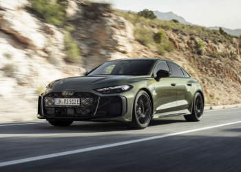 La berline hybride rechargeable haute performance Audi RS 5 développe 639 ch
