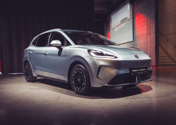 La berline compacte MG4 EV Urban vise les automobilistes à la recherche de leur premier véhicule électrique