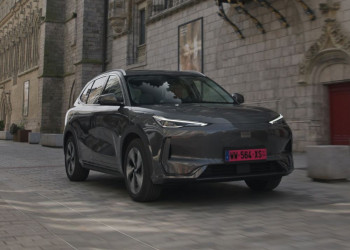 Le SUV compact électrique Geely E5 affiche une autonomie WLTP pouvant atteindre jusqu'à 475 km