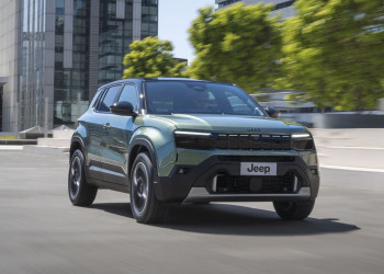 La Jeep Avenger revisitée affiche une calandre à sept fentes rétroéclairée