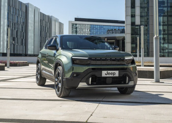 La Jeep Avenger Electrique revisitée revendique jusqu'à 400 km d'autonomie WLTP