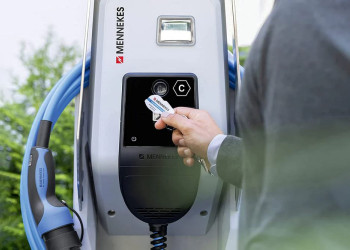 La borne de recharge Amtron Professional de Mennekes s'impose comme la borne de recharge AC de référence en 2025