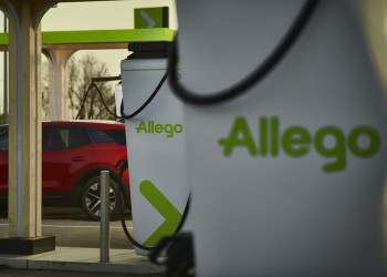 Une application de recharge électrique qui référence tous les réseau et leur applique zéro commission