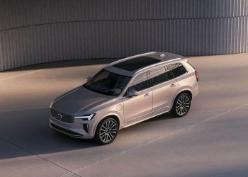 Le Volvo XC90 sept places affiche un design extérieur plus contemporain