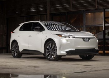 Le SUV électrique de taille intermédiaire Subaru Solterra s'offre une mise à jour