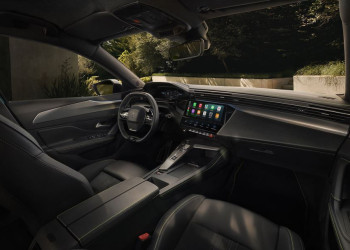 La Peugeot 308 bénéficie d'une nouvelle face avant illuminée