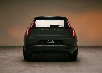 Le Volvo EX60 électrique à transmission intégrale peut parcourir jusqu'à 810 km avec une seule charge