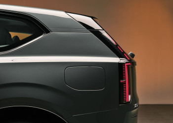 Le Volvo EX60 électrique à transmission intégrale peut parcourir jusqu'à 810 km avec une seule charge