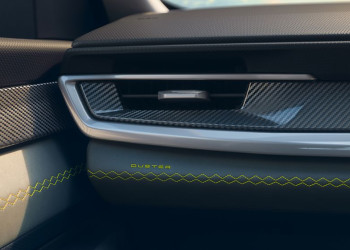 Le SUV compact polyvalent Renault Duster revendique une personnalité plus statutaire