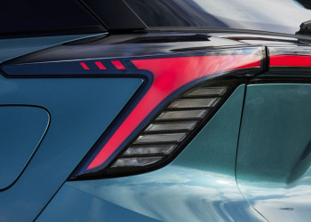 La MG4 EV revient dans une version dotée d'améliorations techniques sur la partie électrique