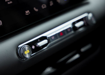 La MG4 EV revient dans une version dotée d'améliorations techniques sur la partie électrique