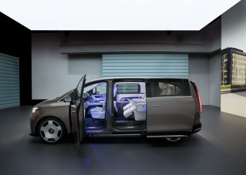 Le Mercedes VLE électrique combine une conduite de limousine et la polyvalence d'un grand monospace