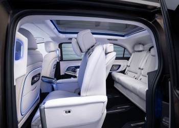 Le Mercedes VLE électrique combine une conduite de limousine et la polyvalence d'un grand monospace