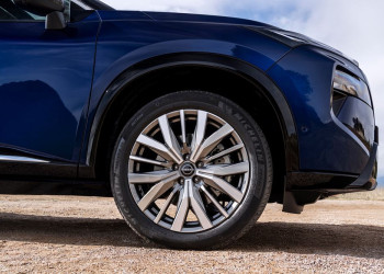 Le crossover familial Nissan X-Trail restylé affiche un esprit d'aventure plus affirmé