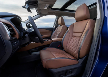 Le crossover familial Nissan X-Trail restylé affiche un esprit d'aventure plus affirmé