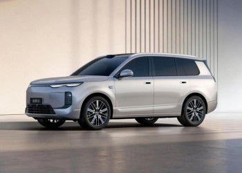 Le grand SUV électrique Byd Sealion 08 propose six sièges indépendants