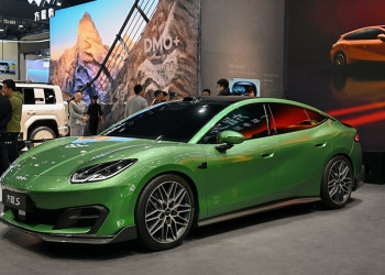 La Formula S de Fangchengbao est une berline personnalisable capable de multiples configurations