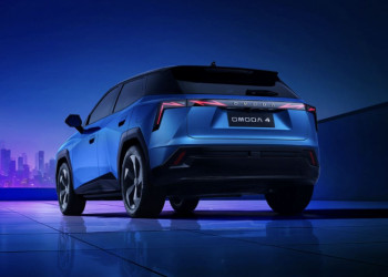 Le crossover compact Omoda 4 se distingue par ses lignes tranchées