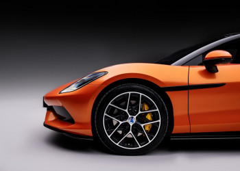 La supercar électrique Denza Z coupé affiche des performances extrêmes