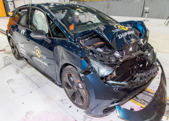 La berline compacte électrique Cupra Born obtient cinq étoiles aux crash-tests Euro NCAP 2025