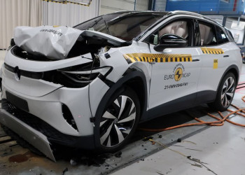 Le SUV compact électrique Volkswagen ID.4 obtient cinq étoiles aux crash-tests Euro NCAP 2025