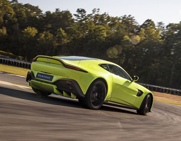 ASTON MARTIN Vantage
