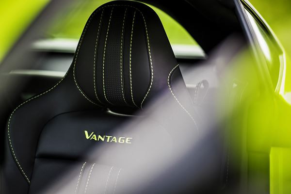 ASTON MARTIN Vantage