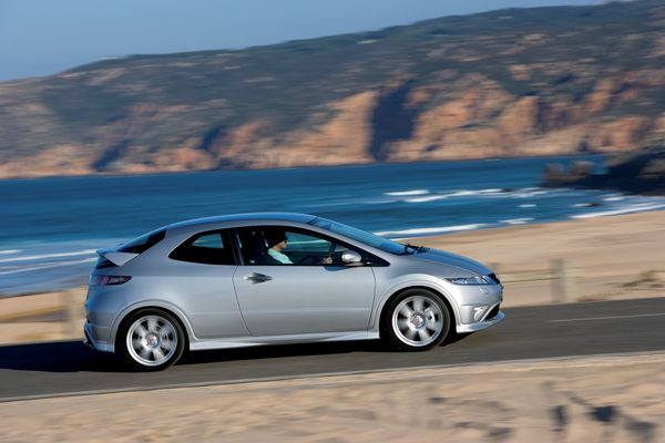 HONDA Civic Type R 2.0 i-VTEC Type R Heritage Navi
