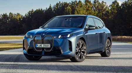 BMW iX