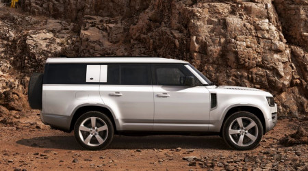 LAND ROVER Defender 130