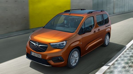 OPEL Combo-e Life 100 kW 50 kWh Elegance Pack