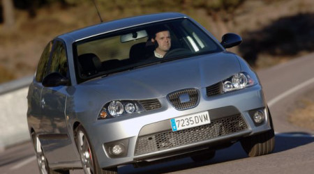 SEAT Ibiza 5 portes 1.4i 16V 100 Stylance