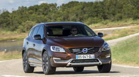 VOLVO V60 Cross Country D4 190 Luxe Geartronic