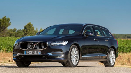 VOLVO V90 D4 AWD 190 Geartronic 8 Momentum