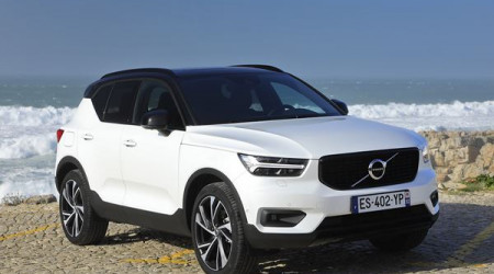 VOLVO XC40 T3 163 R-Design Geartronic 8